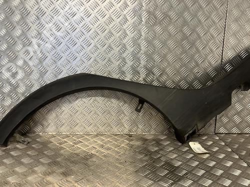 Used Rear right wheel arch trim DACIA SANDERO II TCe 90 (B8M1, B8MA, B8AC) (90 hp) 25872604