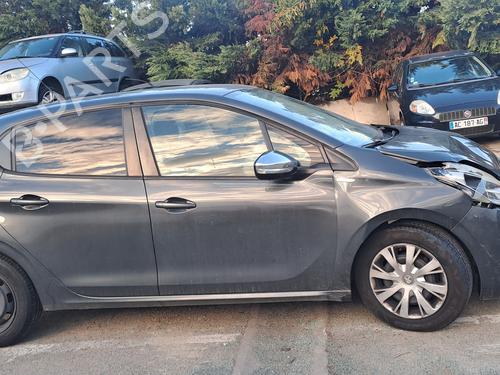 Left front door PEUGEOT 208 I (CA_, CC_) 1.6 HDi / BlueHDi 75 | BP32093444C2 