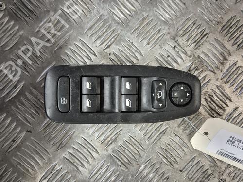 Used Left front window switch Left front window switch PEUGEOT 208 I (CA_, CC_) 1.6 HDi (114 hp) 36371352 36371352