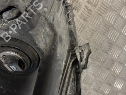 Used Left headlight Left headlight TOYOTA COROLLA Verso (ZER_, ZZE12_, R1_) 2.2 D-4D (AUR10_, AUR10R) (136 hp) 31123988 31123988