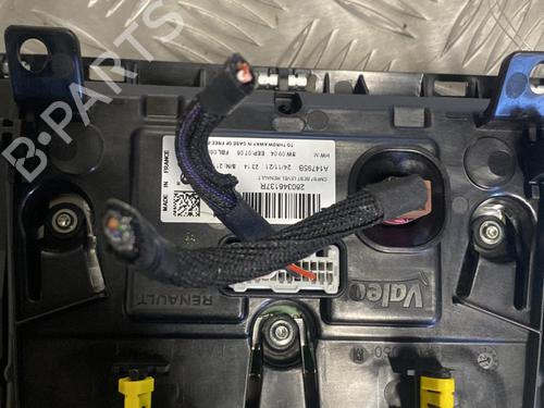 display-monitor-renault-clio-v-b7_-10-sce-65-b7mg-280346137r-2019-20347059 main image