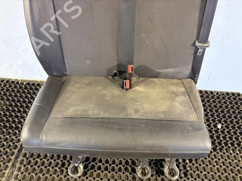 Right front seat PEUGEOT EXPERT Van (V_) 2.0 BlueHDi 150 | BP37007982C16 - Image 2