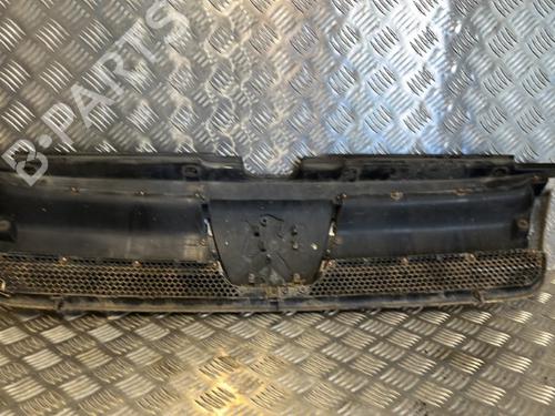 Used Grille Grille 22096800 22096800
