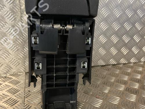 Armrest / Center console OPEL CORSA F (P2JO) CORSA-e (68) | BP37735169I20 - Image 3