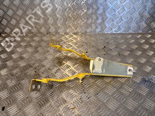Used Hinge/Door check strap Hinge/Door check strap 38484081 38484081