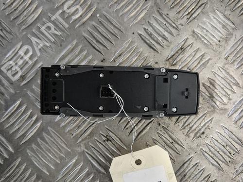 Left front window switch MERCEDES-BENZ A-CLASS (W176) A 200 (176.043) | BP35924874I27 - Image 3