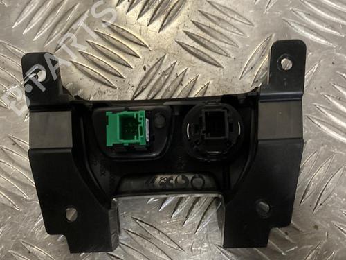 Used Switch PEUGEOT 308 II (LB_, LP_, LW_, LH_, L3_) 1.6 GTi (L35GNH) (272 hp) 22094979