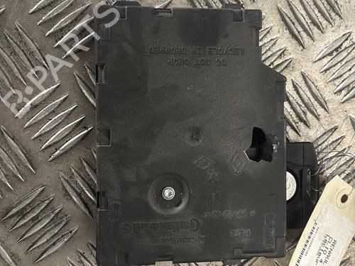 Used Card reader Card reader RENAULT CLIO IV Grandtour (KH_) 1.5 dCi 90 (KHN3, KHN4) (90 hp) 33040512 33040512