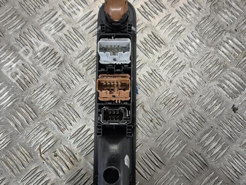 left-front-window-switch-renault-espace-iv-jk01_-2002-37715219 main image