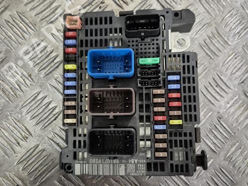 Fuse box DS DS 5 (KF_) 1.6 THP 165 (KF5GZT) | BP38067843E1 - Image 2