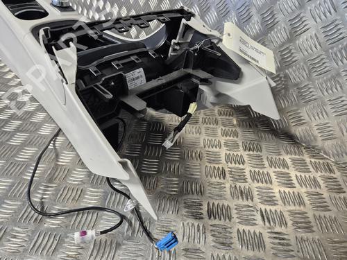 Armrest / Center console MERCEDES-BENZ A-CLASS (W176) A 200 (176.043) | BP34098113I20 - Image 6