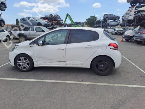 Left taillight PEUGEOT 208 I (CA_, CC_) 1.2 VTI 82 | BP22438555C34 