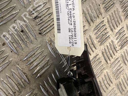 Used Left front window switch Left front window switch TOYOTA IQ (_J1_) 1.0 (KGJ10_, KGJ10R) (68 hp) 33566004 33566004