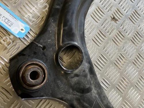 Used Left front suspension arm RENAULT CLIO V (B7_) 1.0 SCe 65 (B7MG) (67 hp) 22096517