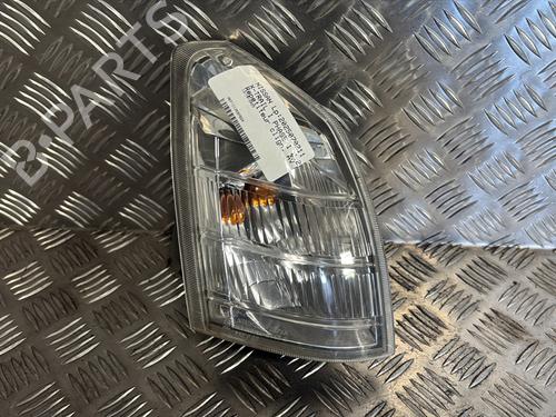 Intermitente delantero derecho NISSAN X-TRAIL I (T30) 2.2 Di 4x4 (114 hp) 29530380