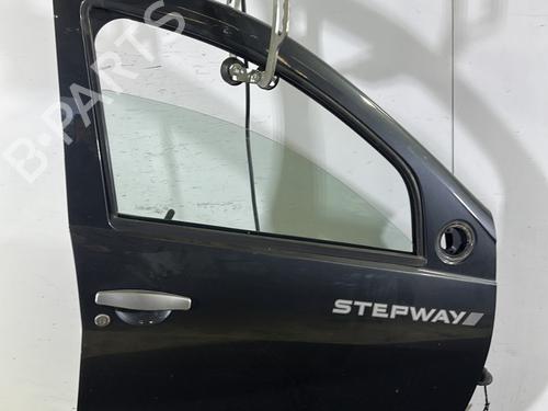 Used Right front door DACIA SANDERO 1.6 MPI 85 (BS03) (84 hp) 31025524