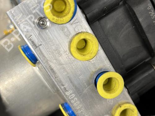 abs-pump-renault-clio-v-b7_-10-sce-65-b7mg-2019-22096569 main image