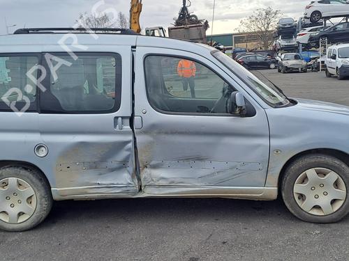 Højre forlygte CITROËN BERLINGO / BERLINGO FIRST MPV (MF_, GJK_, GFK_) 2.0 HDI 90 (MFRHY) | BP23933202C29 