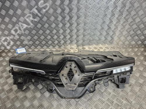 Used Grille Grille RENAULT CLIO IV Grandtour (KH_) 1.2 16V (73 hp) 40223475 40223475