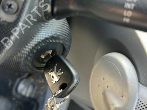 Used Parts PEUGEOT 107 (PM_, PN_)  1.0  4655580