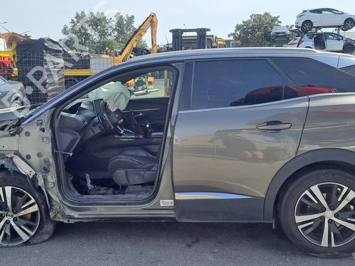 Front right wheel arch trim PEUGEOT 3008 II SUV (MC_, MR_, MJ_, M4_) 1.6 THP 165 (M45GYW, M45GZW, M45GYV) | BP29961020C135