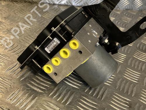 Used ABS pump PEUGEOT EXPERT Van (VF3A_, VF3U_, VF3X_) 1.6 HDi 90 8V (90 hp) 22095719