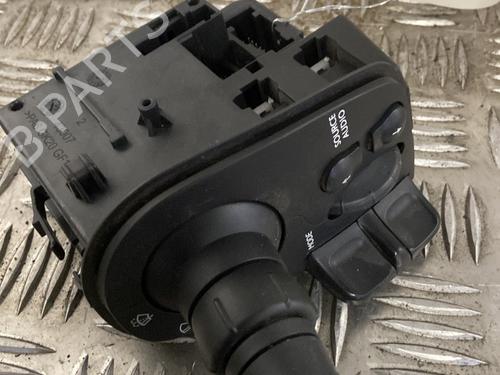 steering-column-stalk-renault-clio-iii-br01-cr01-2005-2006-2007-2008-2009-2010-2011-2012-2013-2014-32413044 main image