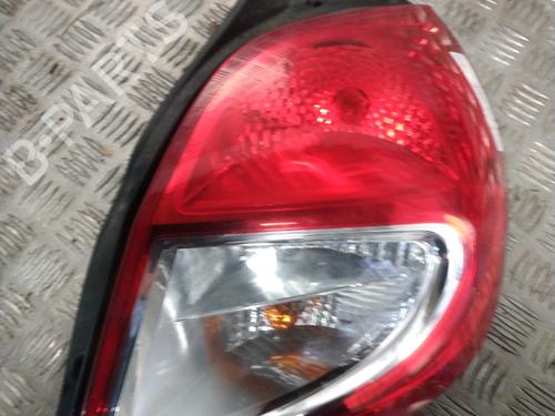 Feu arrière droit RENAULT CLIO III (BR0/1, CR0/1) 1.5 dCi (BR17, CR17) (86 hp) 32133920