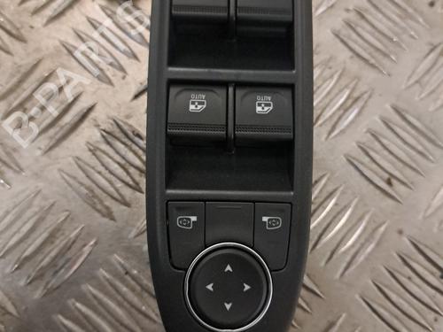 BP30611345I27 main image