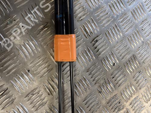 Used Hood lift support RENAULT KANGOO III Box Body/MPV 1.5 Blue dCi 95 (FJAB) (95 hp) 31137342