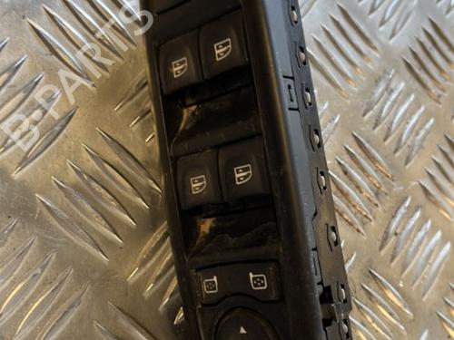 Used Switch RENAULT MEGANE III Grandtour (KZ0/1) 1.5 dCi (KZ09, KZ0D, KZ1G, KZ29, KZ14, KZ1W, KZ10, KZ1F,... (110 hp) 22096783