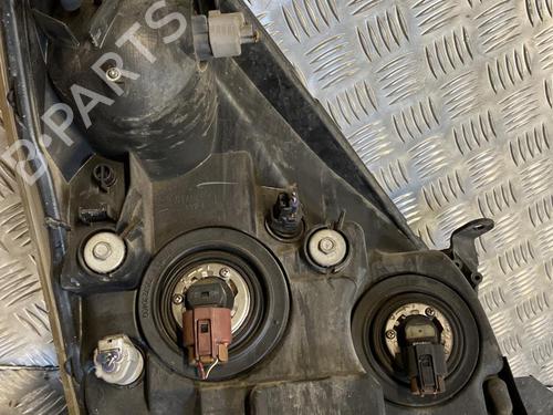 Left headlight TOYOTA COROLLA Verso (ZER_, ZZE12_, R1_) 2.2 D-4D (AUR10_, AUR10R) | BP20348483C28 