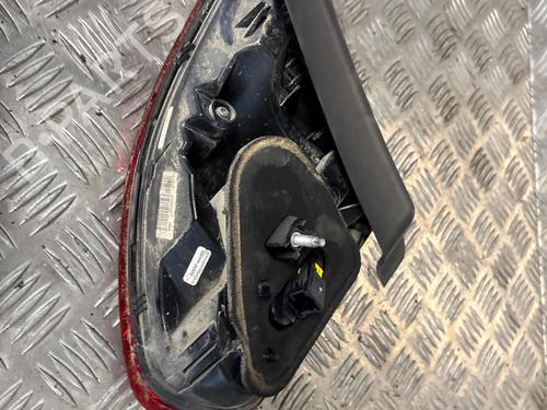 left-tailgate-light-peugeot-2008-i-cu_-2013-37187923 main image