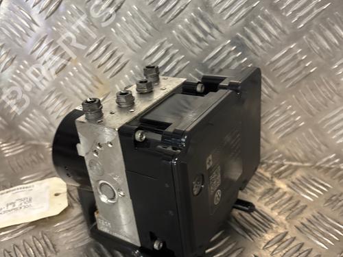 abs-pump-vw-golf-vi-5k1-2008-2009-2010-2011-2012-2013-2014-33024297 main image