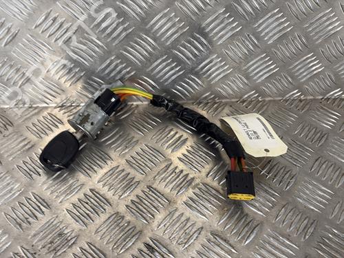 Clé de contact RENAULT CLIO II (BB_, CB_) 1.5 dCi (B/CB07) (65 hp) 28415582