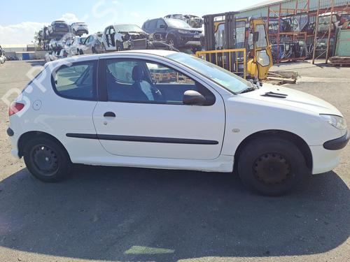 Front bumper PEUGEOT 206 Hatchback (2A/C) 1.4 HDi eco 70 | BP22095688C7 