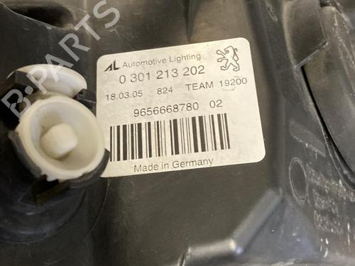 Used Right headlight Right headlight PEUGEOT 407 SW (6E_, 6D_) 2.0 HDi 135 (136 hp) 20345466 20345466