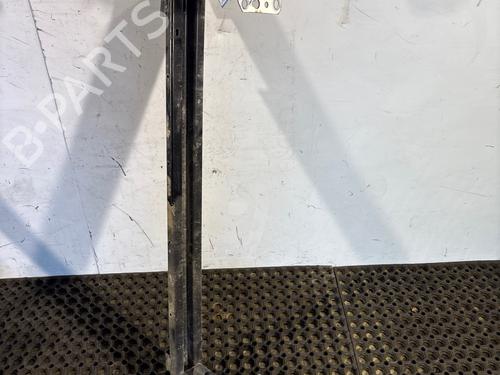 Used Rear bumper reinforcement Rear bumper reinforcement 37735400 37735400