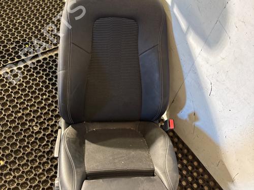 Used Right front seat Right front seat MERCEDES-BENZ A-CLASS (W177) A 180 d (177.003) (116 hp) 36759032 36759032
