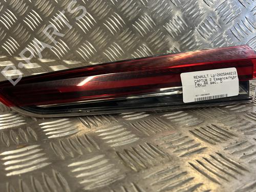 Used Right tailgate light RENAULT CAPTUR II (HF_) E-TECH 145 (HFMU) (143 hp) 26971802