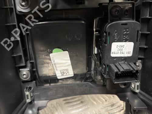 Armrest / Center console RENAULT CLIO V (B7_) 1.6 E-TECH 140 (B7MU) | BP37734966I20 - Image 9