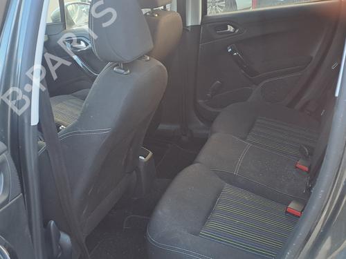 Left front door PEUGEOT 208 I (CA_, CC_) 1.6 HDi / BlueHDi 75 | BP32093444C2 