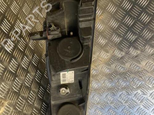 Used Left headlight Left headlight PEUGEOT 407 (6D_) 2.0 HDi (6DRHHA) (163 hp) 20347809 20347809