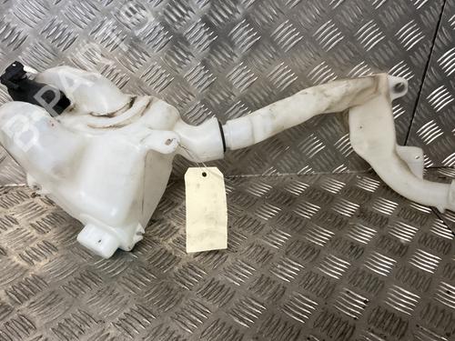 windscreen-washer-tank-citroen-c3-iii-sx-2016-29837884 main image