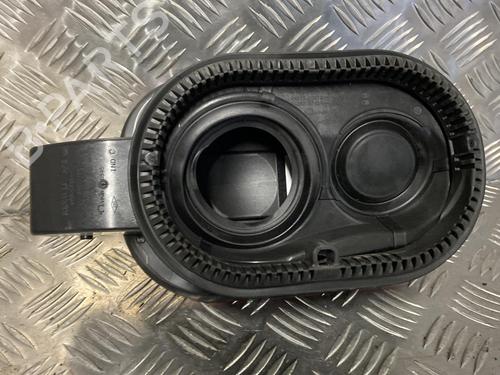 fuel-flap-renault-kadjar-ha_-hl_-13-tce-140-hlnb-hln1-2015-22095070 main image