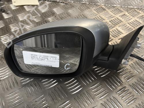 Used Left mirror SKODA FABIA II (542) 1.9 TDI (105 hp) 31296532