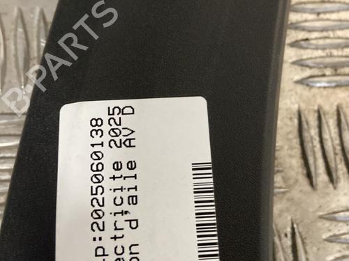 Used Front right wheel arch trim Front right wheel arch trim TOYOTA RAV 4 V (_A5_, _H5_) 2.5 Hybrid (AXAH52) (218 hp) 33705941 33705941