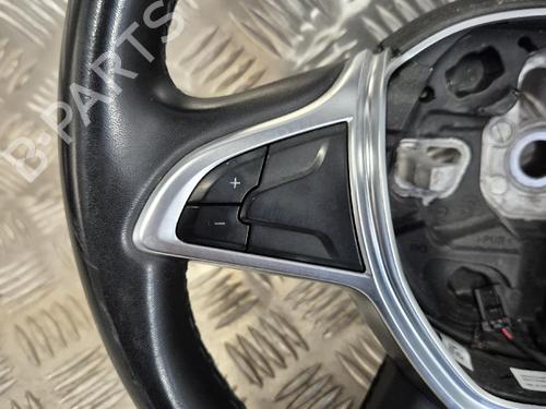 steering-wheel-dacia-sandero-ii-2012-38953555 main image