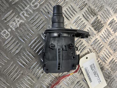 switch-renault-clio-iii-br01-cr01-2005-2006-2007-2008-2009-2010-2011-2012-2013-2014-34500510 main image