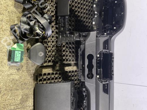 Used Dashboard RENAULT KANGOO III Box Body/MPV 1.5 Blue dCi 95 (FJAB) (95 hp) 30817368